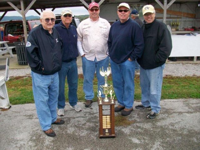 pcmadavewithmtrophy.jpg